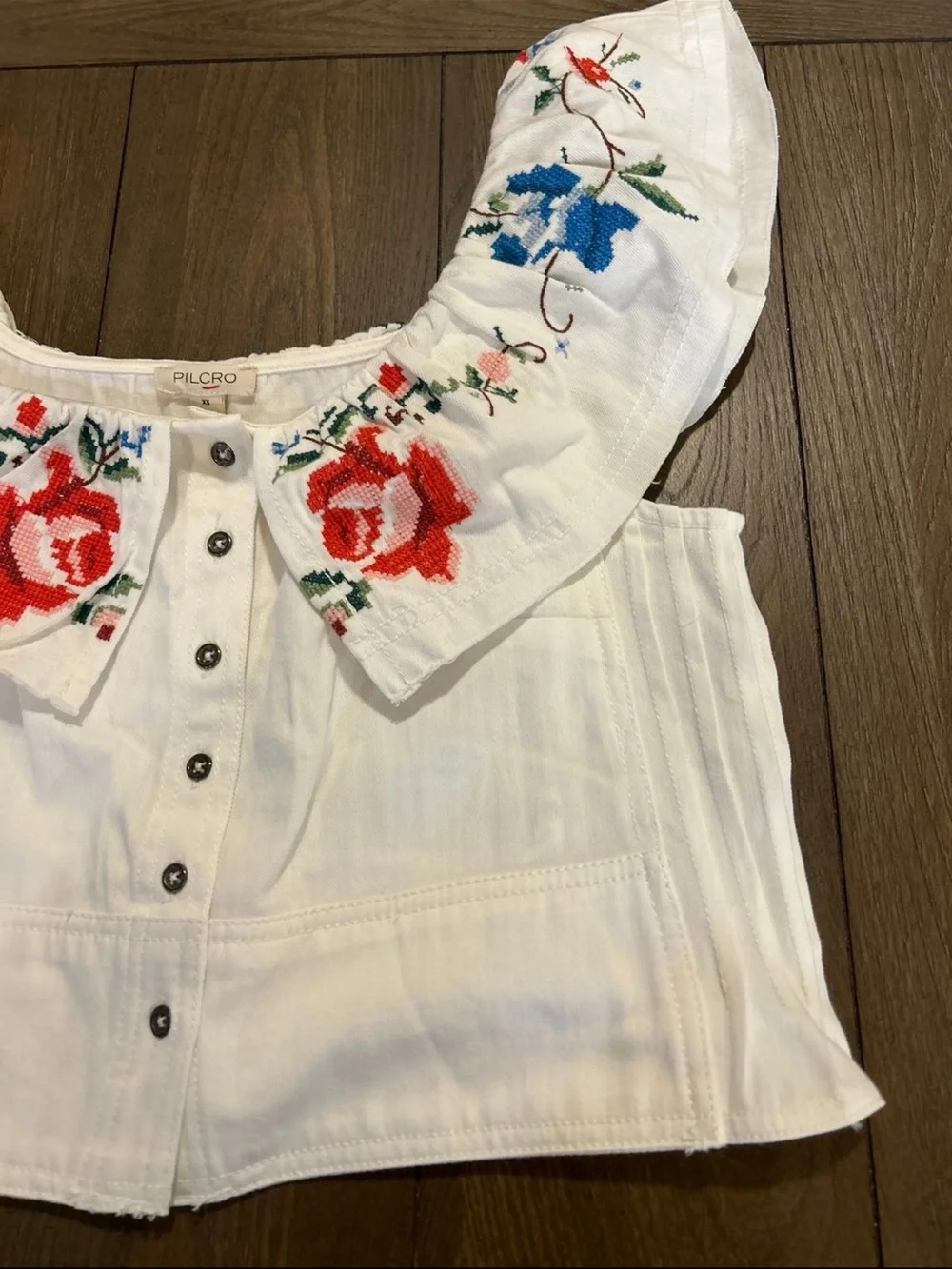 Pilcro White Embroidered Ruffle Camisole with Red and Blue Florals - Picture 4 of 7